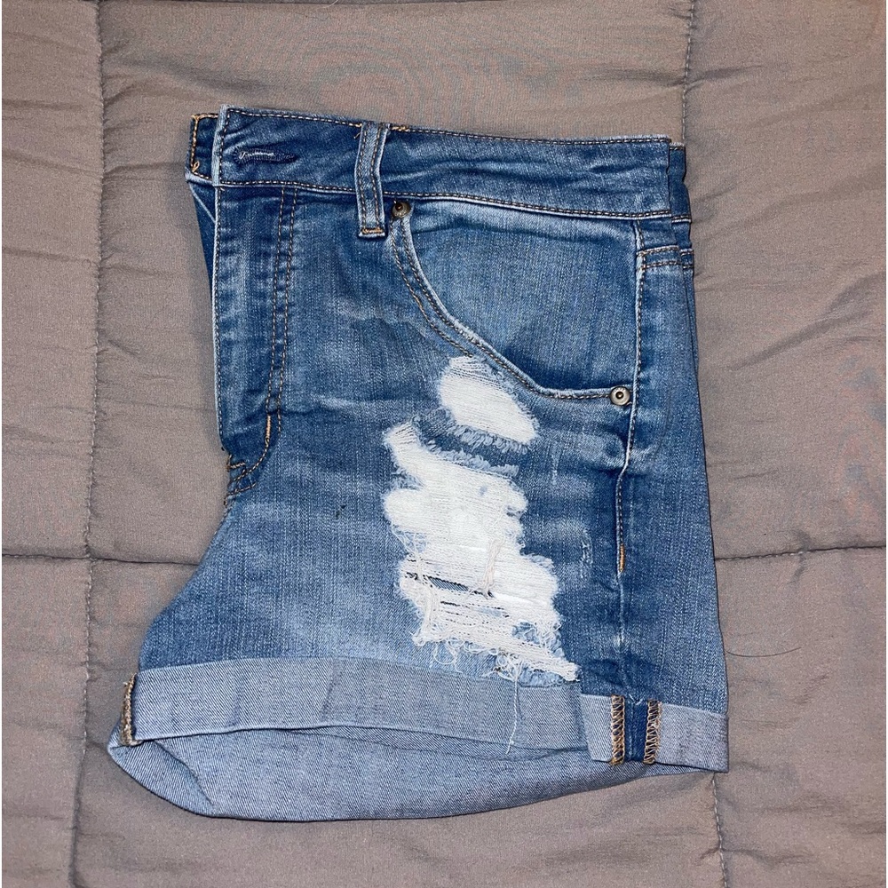 Women’s Low-Rise Denim Shorts
